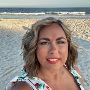 Meet your Posher, Brooke